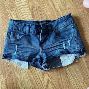 Bluenotes denim jean booty shorts size 24!